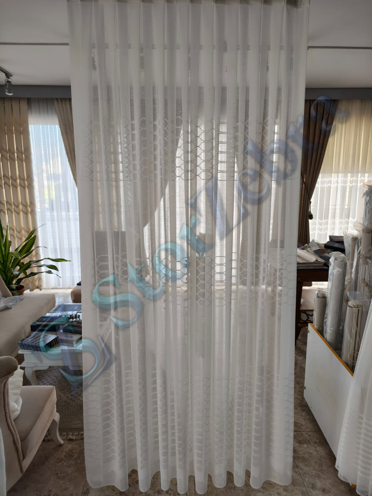 1. Kalite Orijinal Brilliant Petek Desenli Tül - Görsel 2