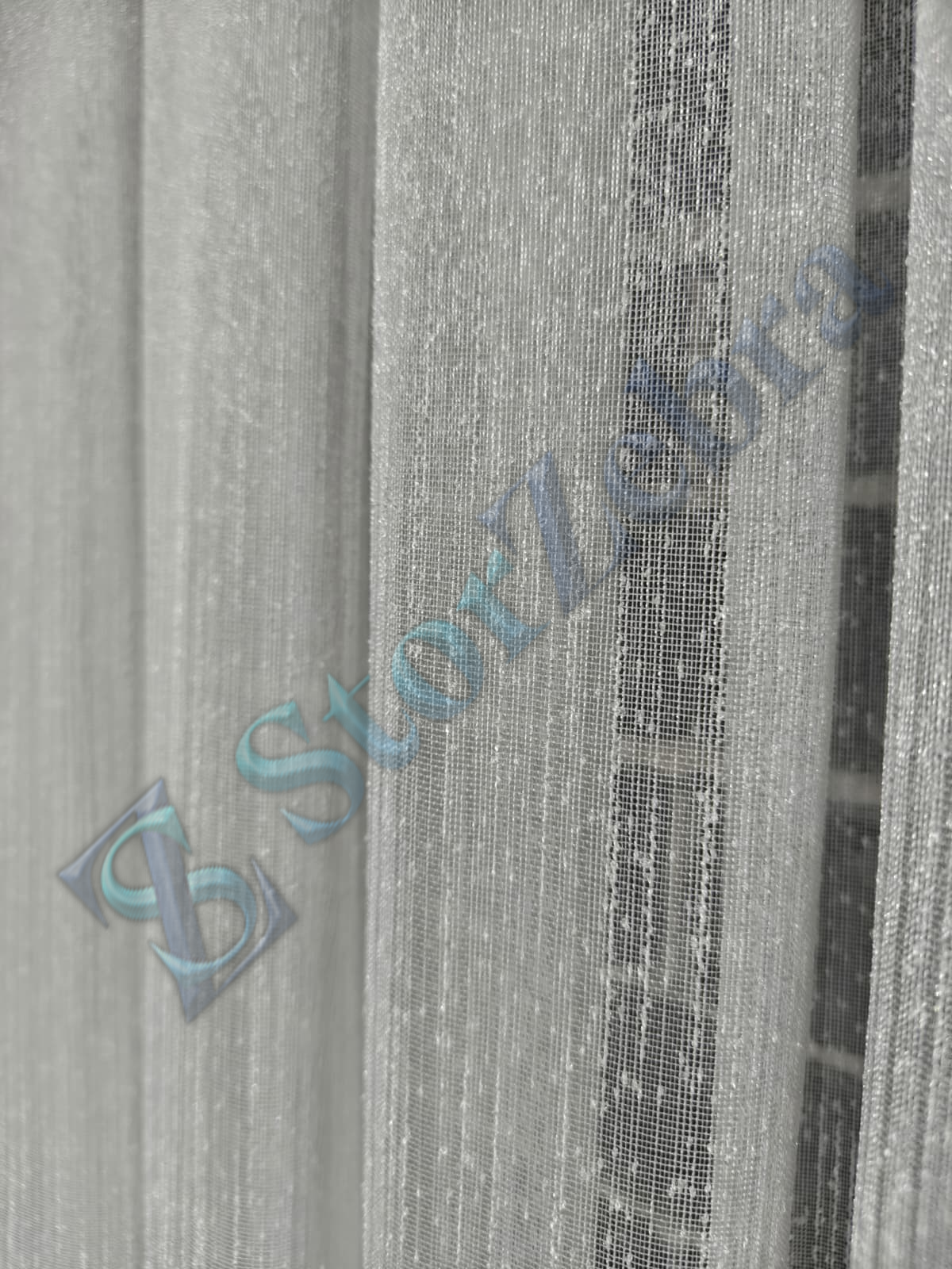 1. Kalite Kar Desenli Tül Valeria